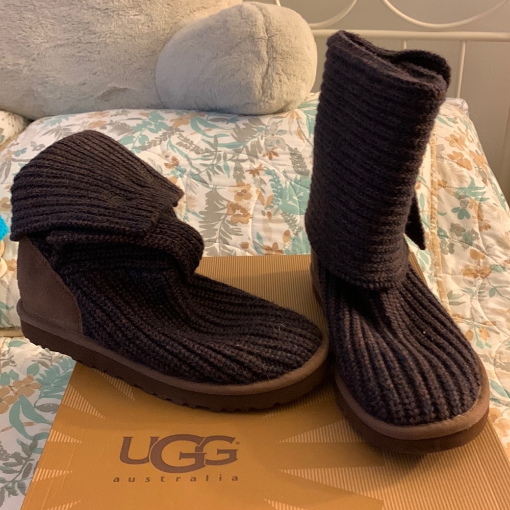 Uggs - image 2